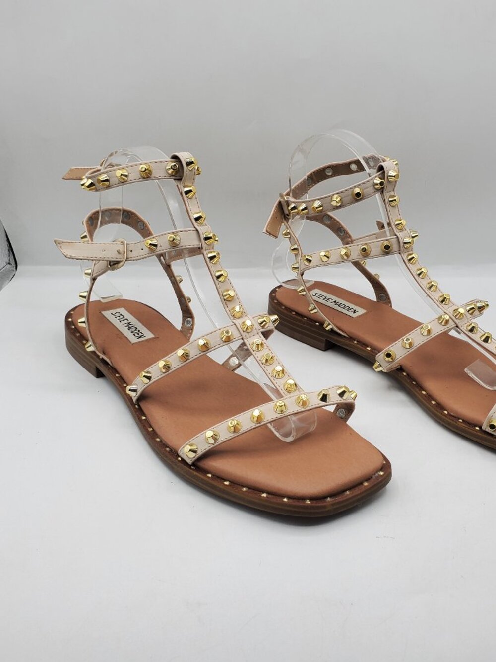 STEVE MADDEN SUNNIE STUDDED STRAPPY GLADIATOR SANDALS